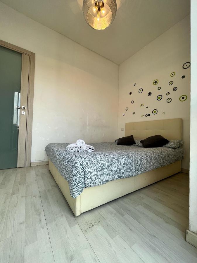 Fondazione Prada Apartment With Balcony Milan Extérieur photo